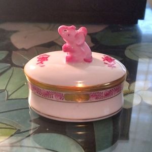 RARE Herend Hungary Handpainted Porcelain Trinket Box with Elephant Figure